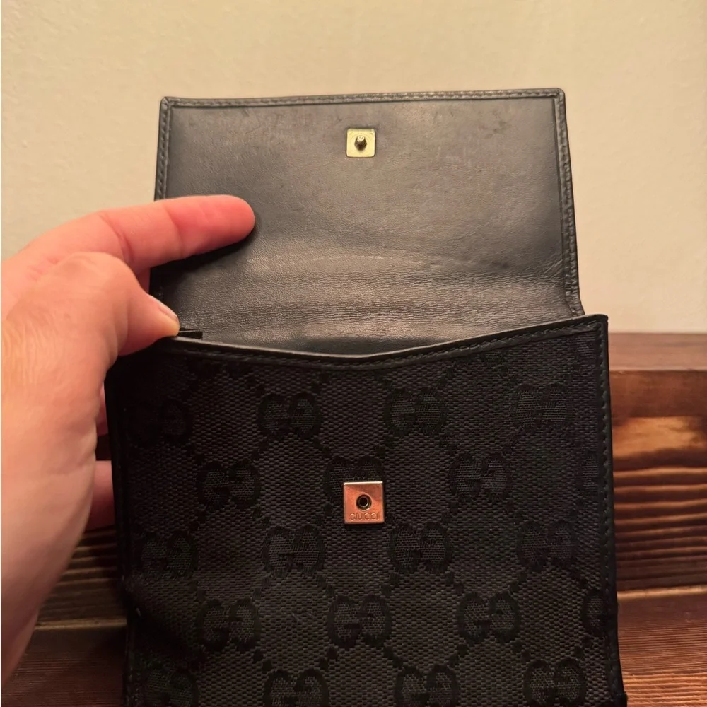Gucci Black Bifold Wallet‎ with Logo Detail - Picture 6 of 8